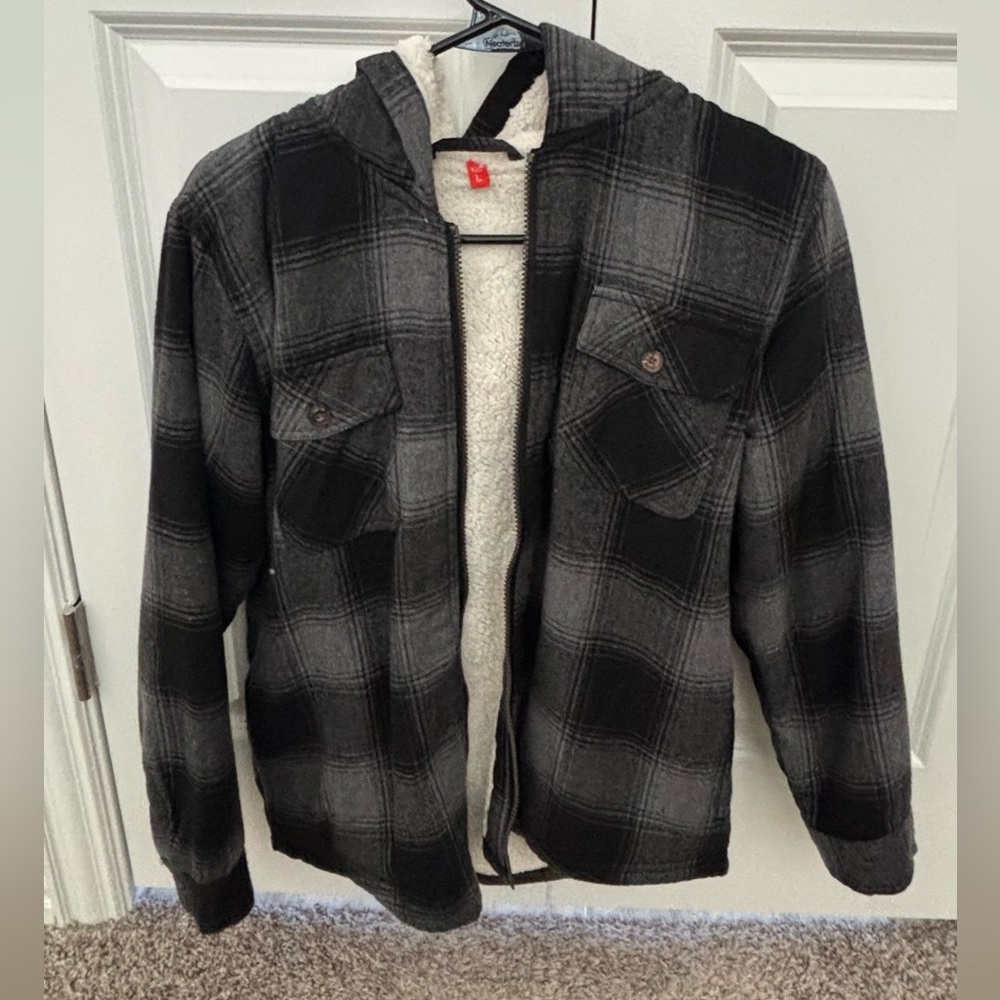 Plaid Sherpa-Lined Hooded Jacket Youth size L